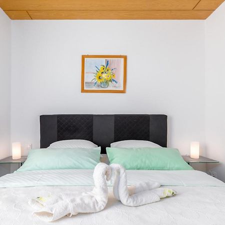 Apartmani Miki Vinkuran Zewnętrze zdjęcie