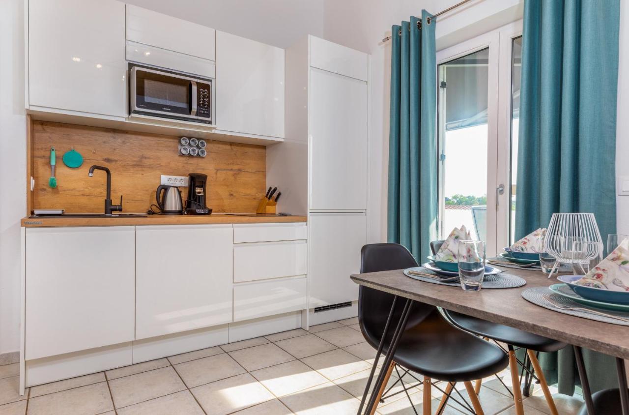 Apartmani Miki Vinkuran Zewnętrze zdjęcie