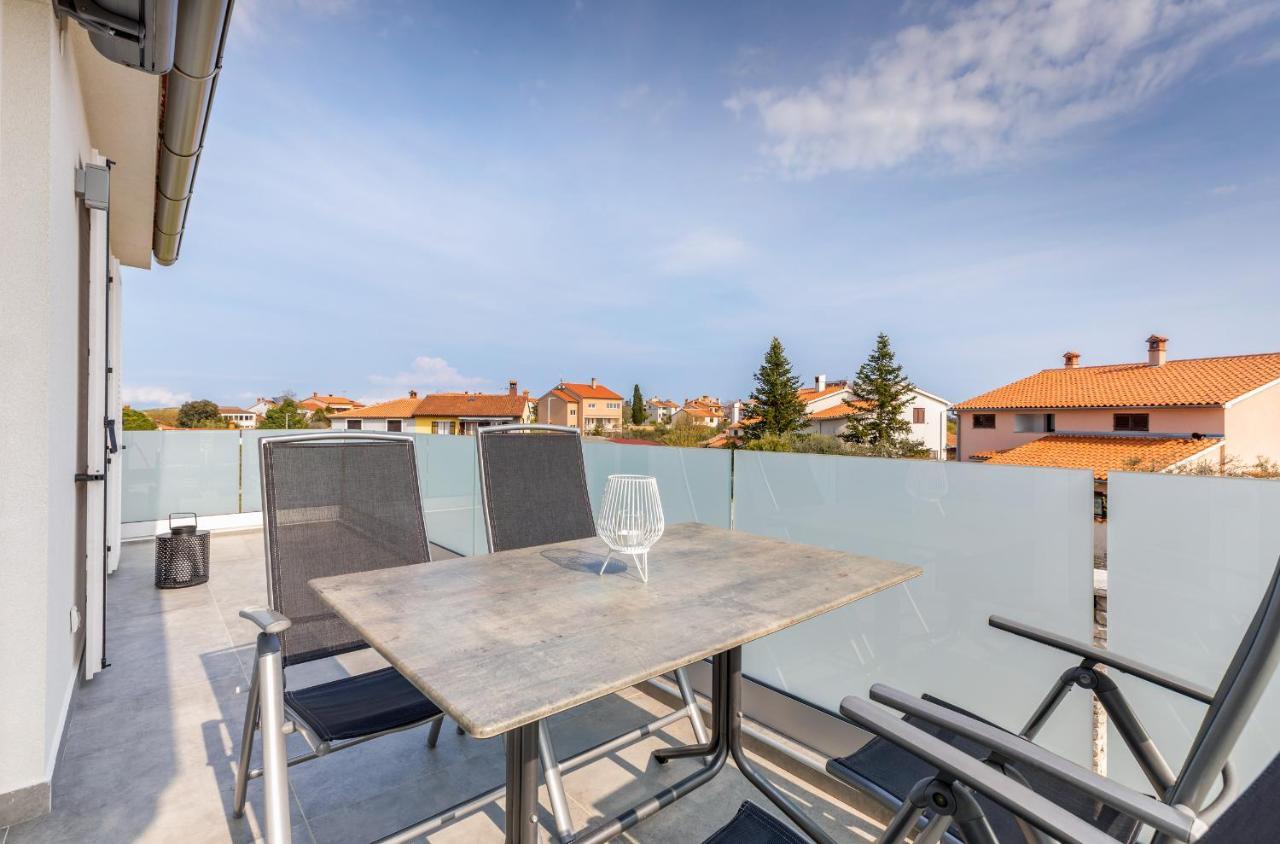 Apartmani Miki Vinkuran Zewnętrze zdjęcie